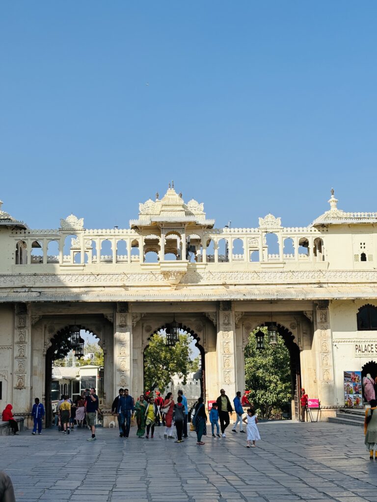 City Palace Udaipur – A Complete Travel Guide | My Udaipur | City of Lakes